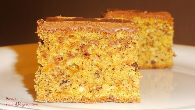кекс с инжиром и кишмишем